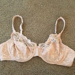 Bali 42B Lace Cup Unlined